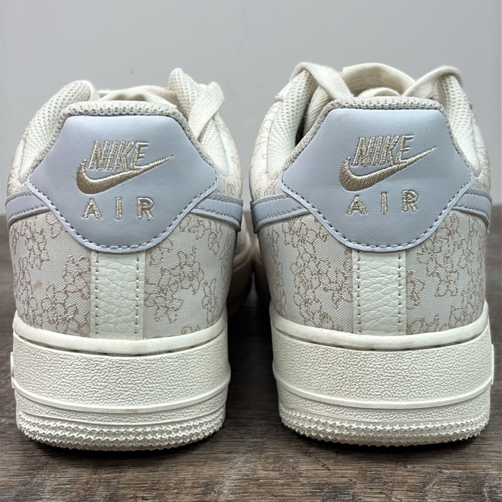 Nike Air Force 1 ‘07 SE Jacquard Floral / Football Grey-Sail DR6402-900 Size 8.5 - Picture 4 of 10